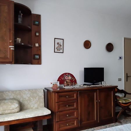 Bilocale A Piazza Brembana Apartment Bagian luar foto